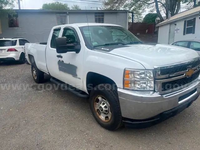 2013 Chevrolet Silverado 2500HD Work Truck Ext. Cab 2WD
