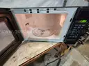 4 Microwave Ovens
