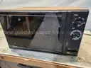 4 Microwave Ovens