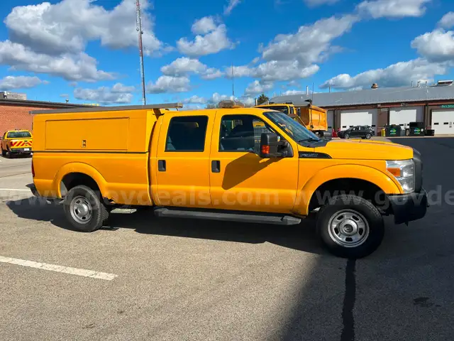 2011 Ford F-350 SD XL Crew Cab 4WD