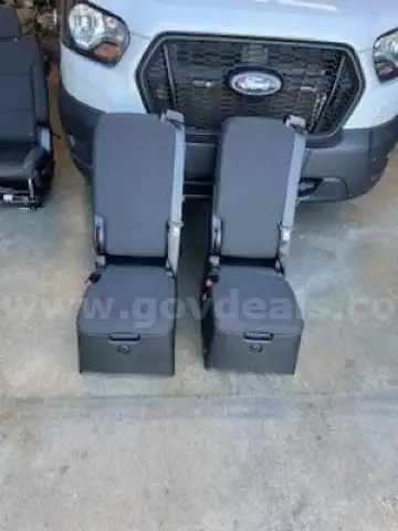 2024 Chevy Tahoe 2 seat set
