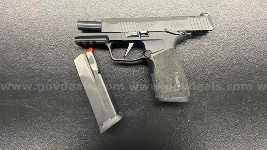 Sig Sauer 9 mm Pistol