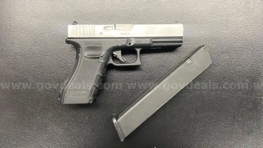 "Airsoft" Glock 17 Replica
