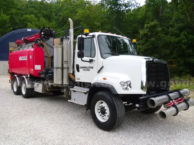 2015 Freightliner 108SD