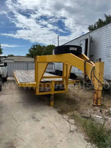 2006 Shop made 35&#x27; Gooseneck