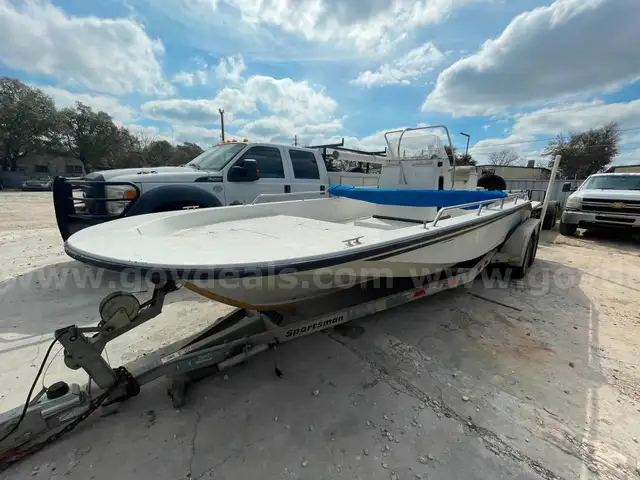 2004 Sportsman 230 GCT with Trailer
