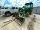 2006 John Deere 5325 Tractor