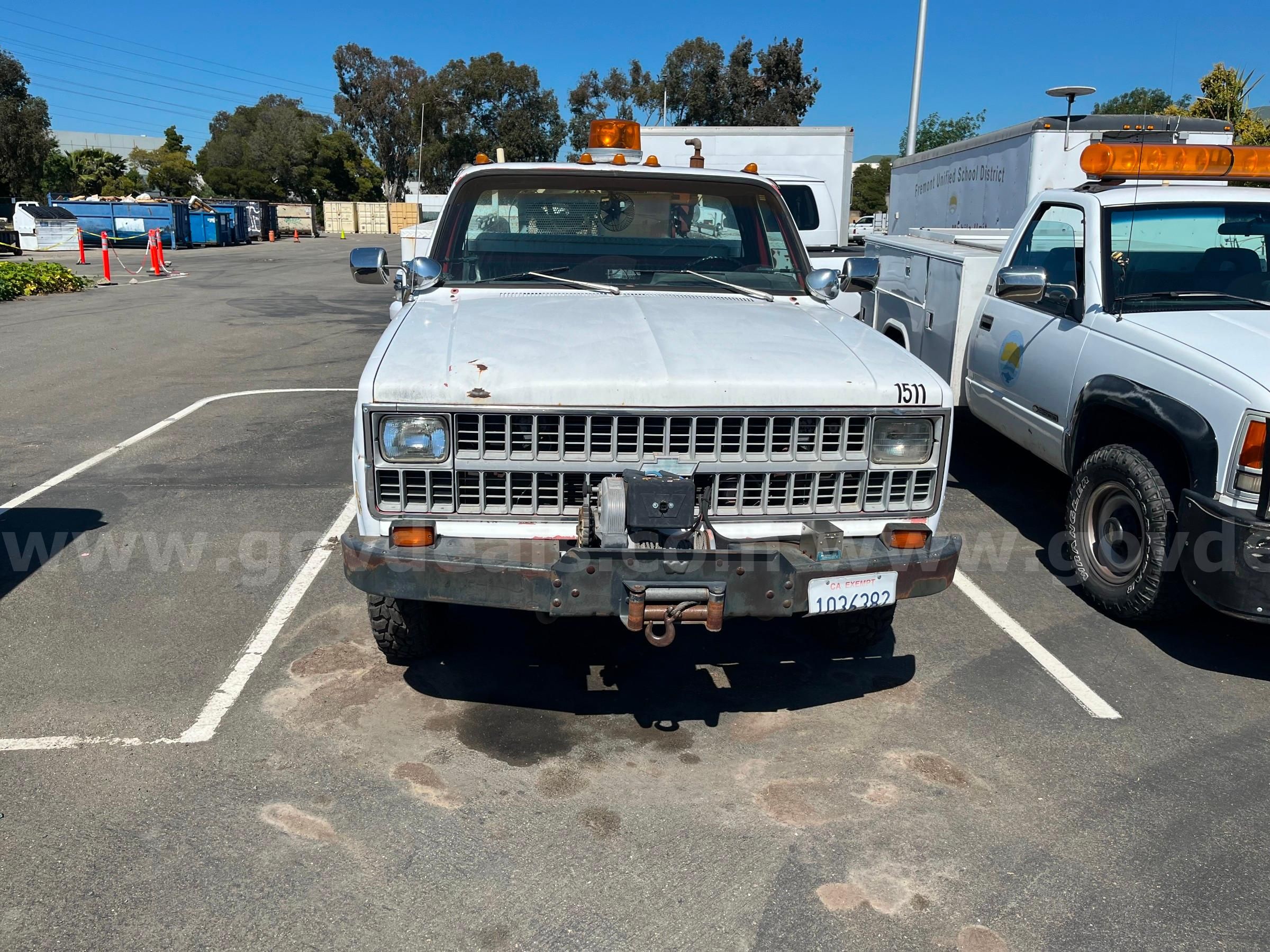 【期間限定特価】 1982 Chevrolet C/K 30 | AllSurplus コレクション