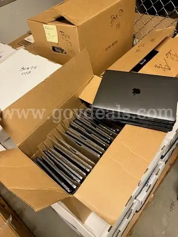 824 - Used Macbooks