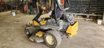 Tank SZ 60 Cub Cadet Commercial Ride-On Mower