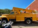 1998 Ford F800 Bucket Truck