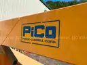 1998 Ford F800 Bucket Truck