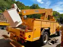 1998 Ford F800 Bucket Truck