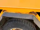 1998 Ford F800 Bucket Truck