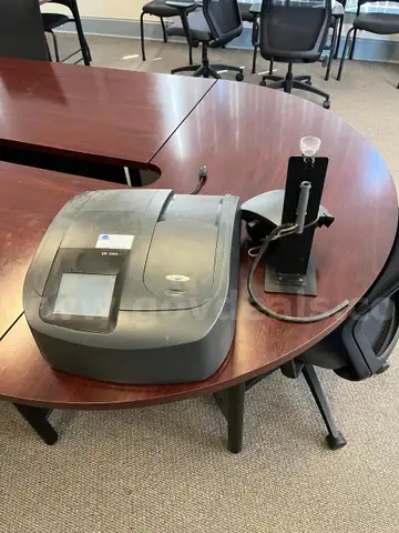 HACH DR5000 UV-Vis Spectrophotometer