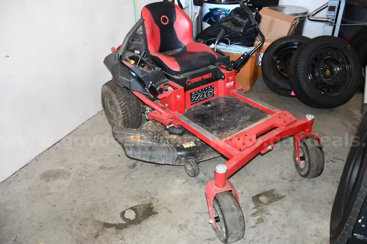 Troy Built Mustang Z46 Mower
