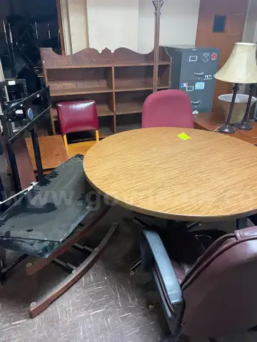 1 big lot of furniture, several different items