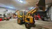 1986 Ford 555 B Backhoe + Attachments
