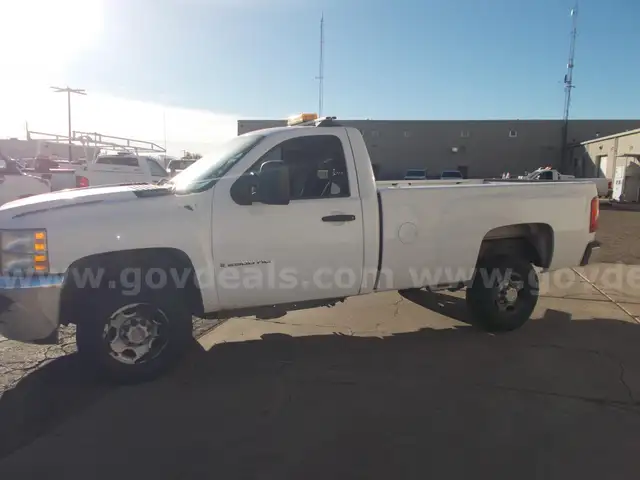 2008 Chevrolet Silverado 2500HD Work Truck Long Box 2WD