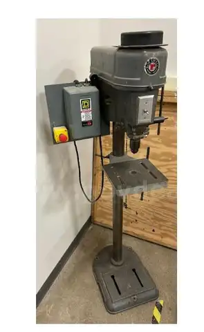 Delta Rockwell 15-017 Floor Drill Press