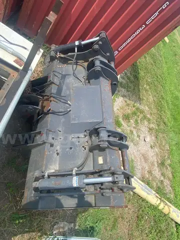 Werk-Brau Damaged Grapple Bucket