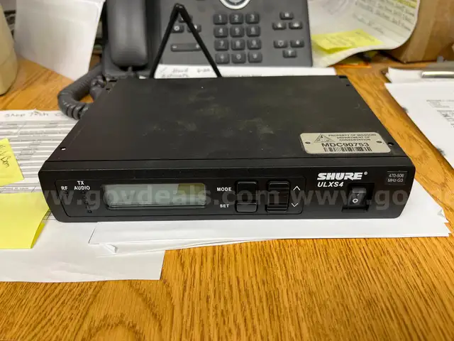 Shure ULXS4 Standard Diversity Receiver