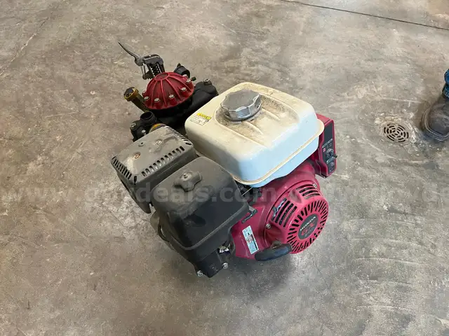Pump with Honda GX240 Motor