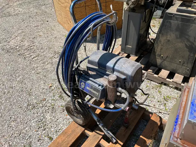 Graco Ultra Max II 695 Paint Sprayer