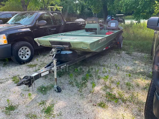 18&#x27; Blazer Flat Bottom Boat with Trailer