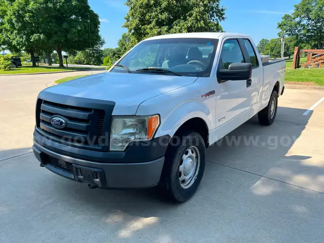 2011 Ford F-150 XL SuperCab 6.5-ft. Bed 4WD
