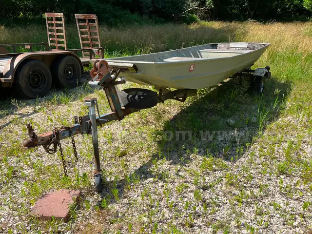 1985 Monark Aluminum Boat with Holsc Trailer