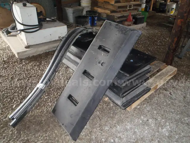 Boat dock bumpers