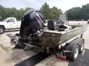 2006 8ft wide 20.6ft long Lowe Roughneck Boat