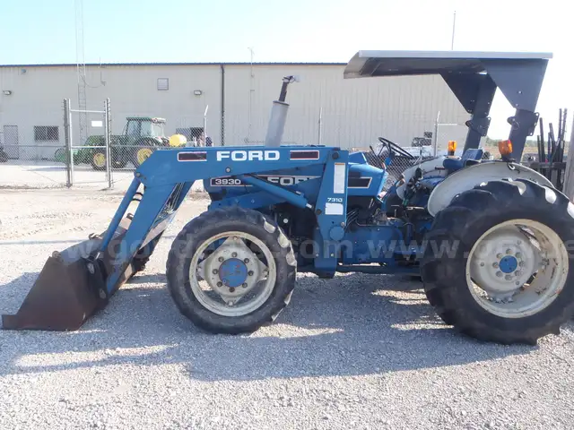 1995 Ford 3930 Tractor, HP 50-59 with front loader