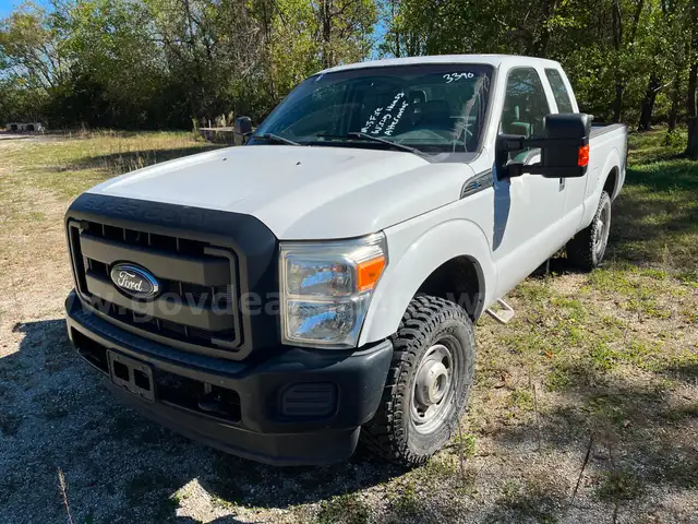 2015 Ford F-250 SD XL SuperCab 4WD