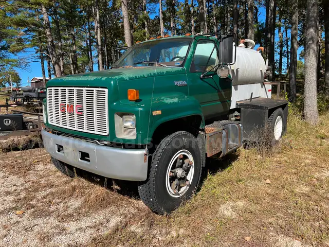 1991 GMC C7H042 Topkick Tanker Truck
