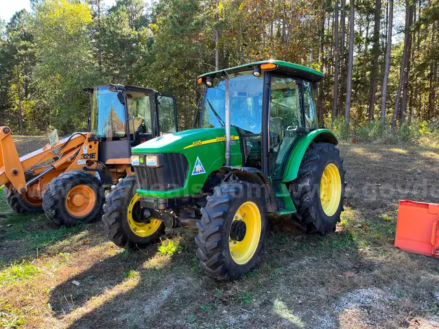 2008 John Deere 5325 Tractor
