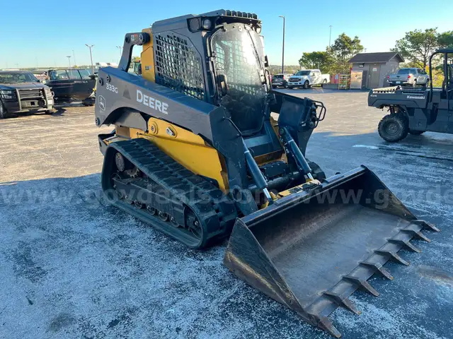 2017 John Deere 333G Skid Steer