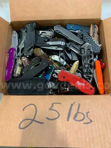 Box of Folding Knives