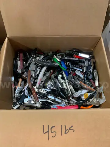 Box of Wine Bottle Openers/Corkscrews