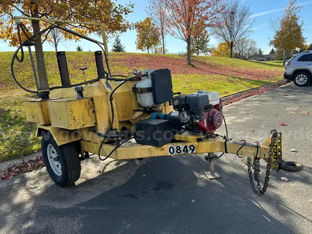 Bomag TW 250 tack wagon trailer