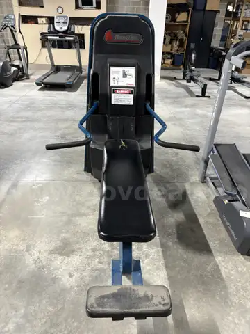 Nautilus Bench Press Machine