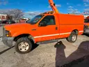 2007 Ford F250XL Super duty 4wheel drive pickup truck with NEWER work cap