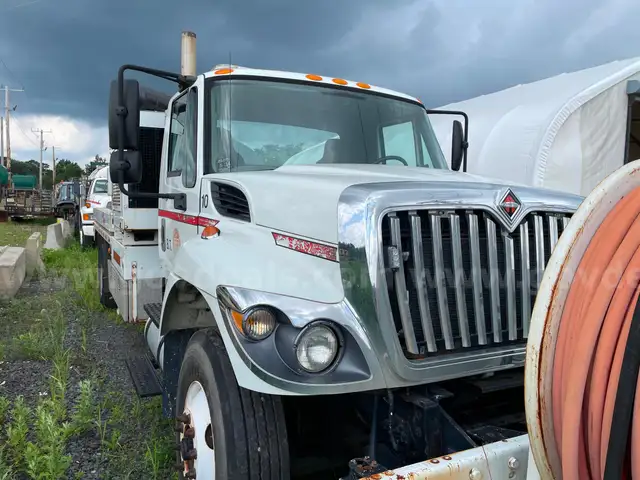 2013 International 7300 Jetter Truck