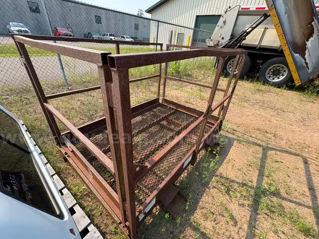Man Lift Basket