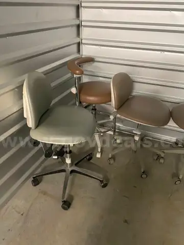 Used dental chair units and other dental equipment