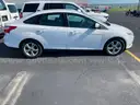 2014 Ford Focus SE SEDAN 4-DR, 2.0L L4