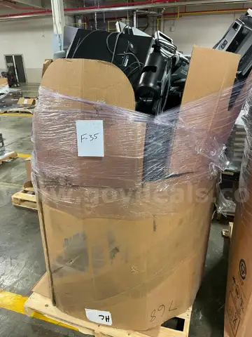 Lot of Various PC Monitors and Cables