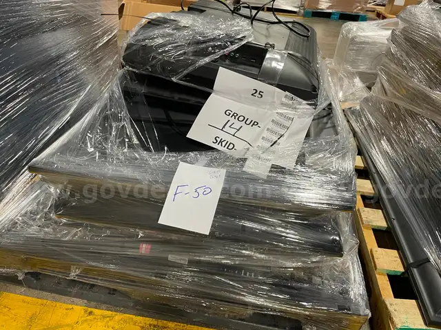 Lot of Various Flatscreen TVs