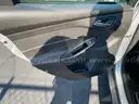 2017 Ford Focus SE SEDAN 4-DR, 2.0L L4